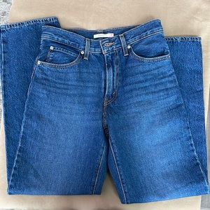 Woman’s Levi ‘94 Baggy Jeans, size 27
